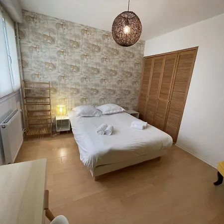 Saturne Yourhosthelper Apartman Caen